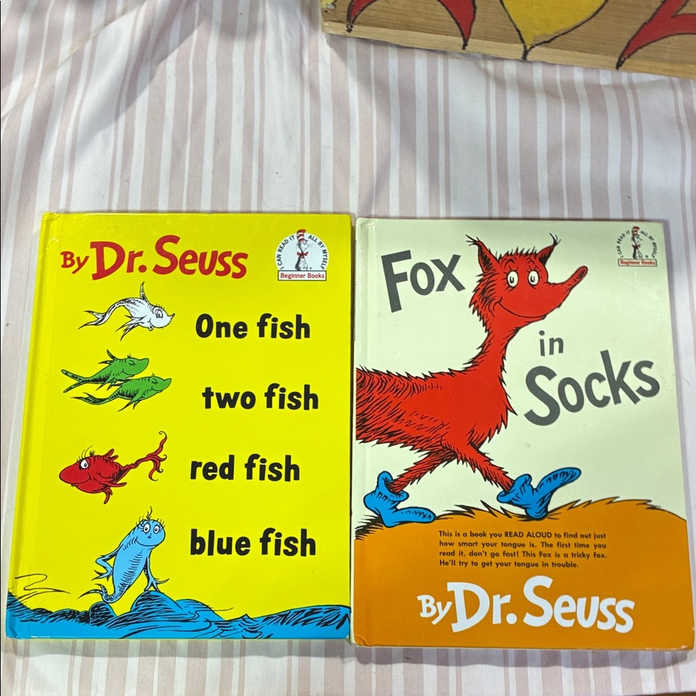 Dr. Seuss Yellow and Orange Book Pair-set of 2